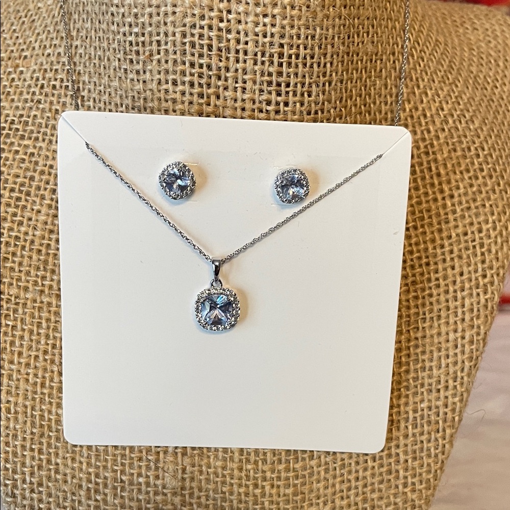 Elegant Silver 925 Jewelry Set with Blue Topaz Stones